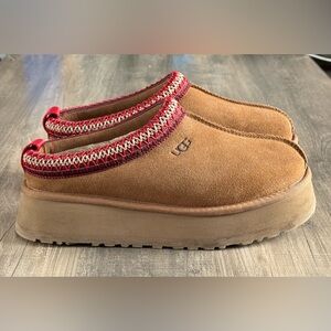 Ugg Tazz ll Platform Slippers Chestnut Size 8 Like New!